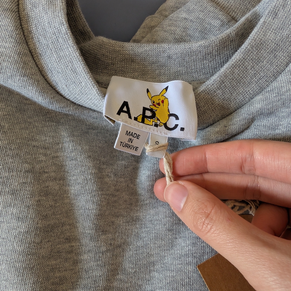 NWT A.P.C. Gray Crewneck Sweater with Pikachu Design - Picture 4 of 7